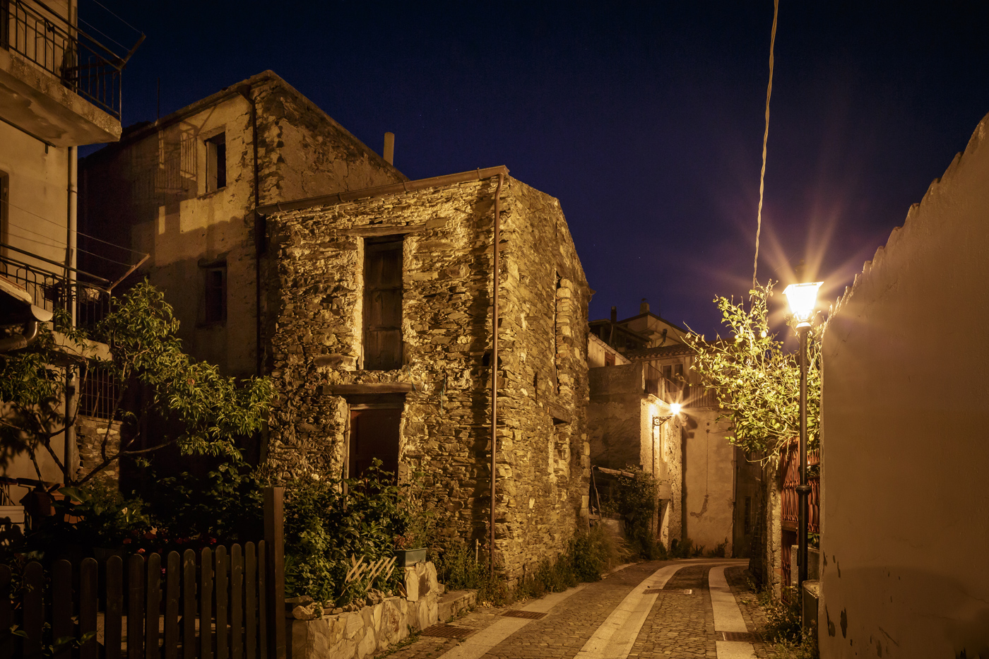 B&B Gennarcu. Scorci di Ussassai di notte, Sardegna